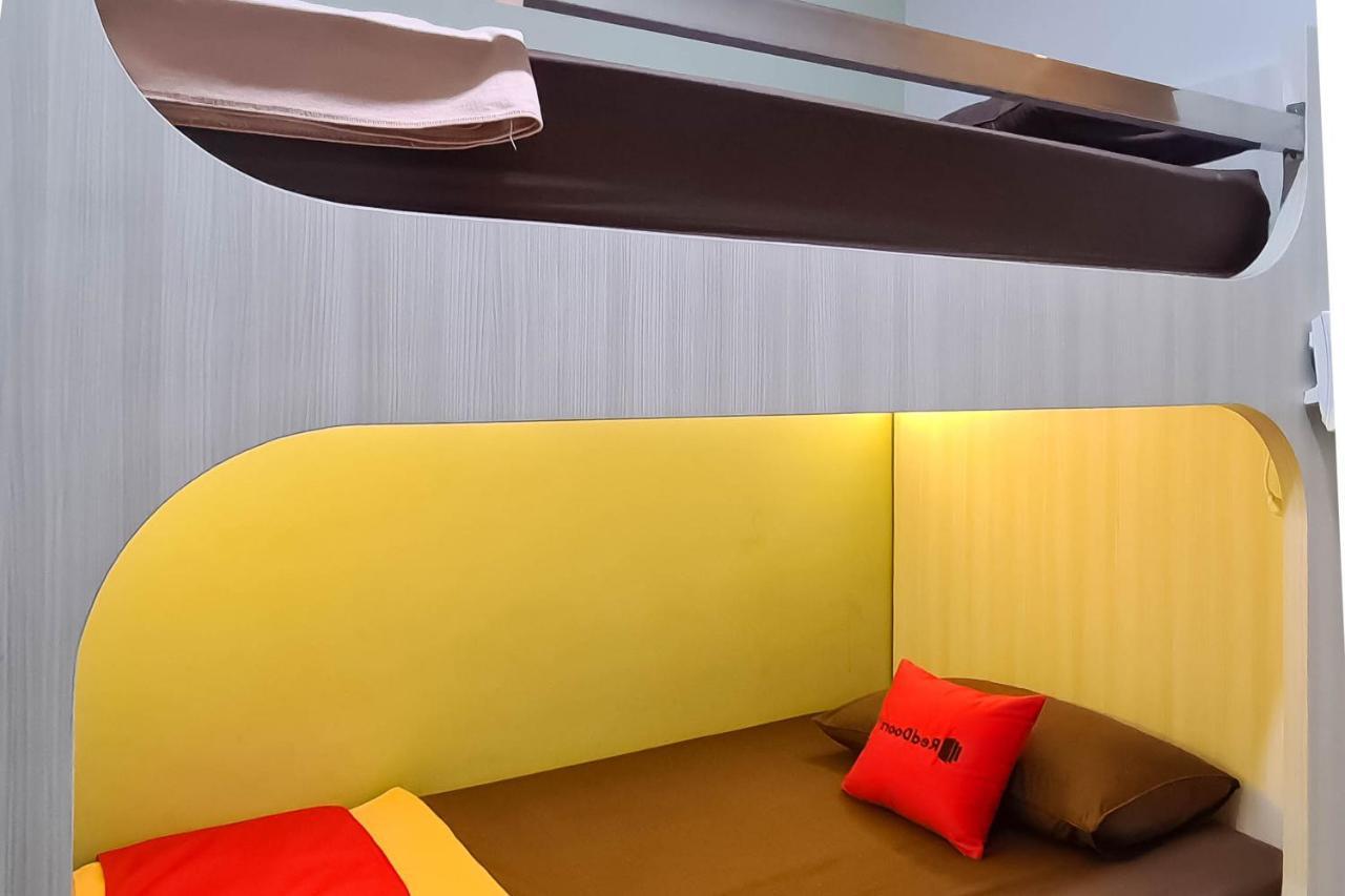 Gaia Asri Hotel Pamanukan Hilir エクステリア 写真