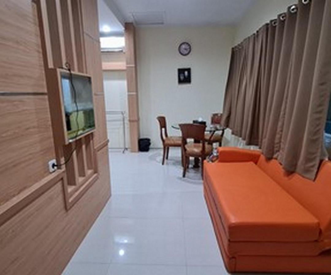 Gaia Asri Hotel Pamanukan Hilir エクステリア 写真
