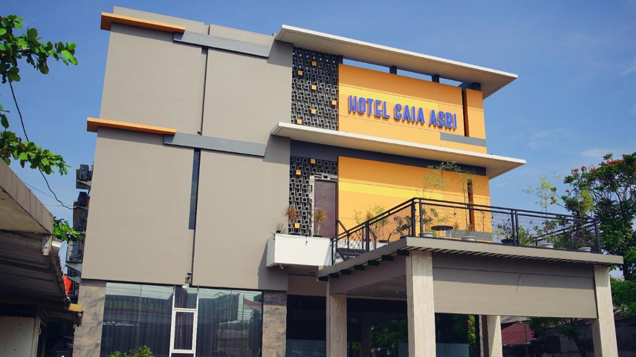 Gaia Asri Hotel Pamanukan Hilir エクステリア 写真